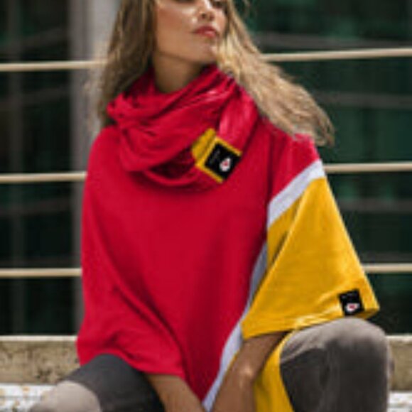 KIYA TOMLIN - CHIEFS INFINITY SET - NWT - SWIFTIES - XMAS GIFTS - ONE SIZE - Picture 2 of 3